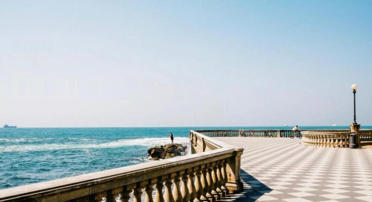 Bright And Large Apartment Via Montegrappa Livorno Exterior photo