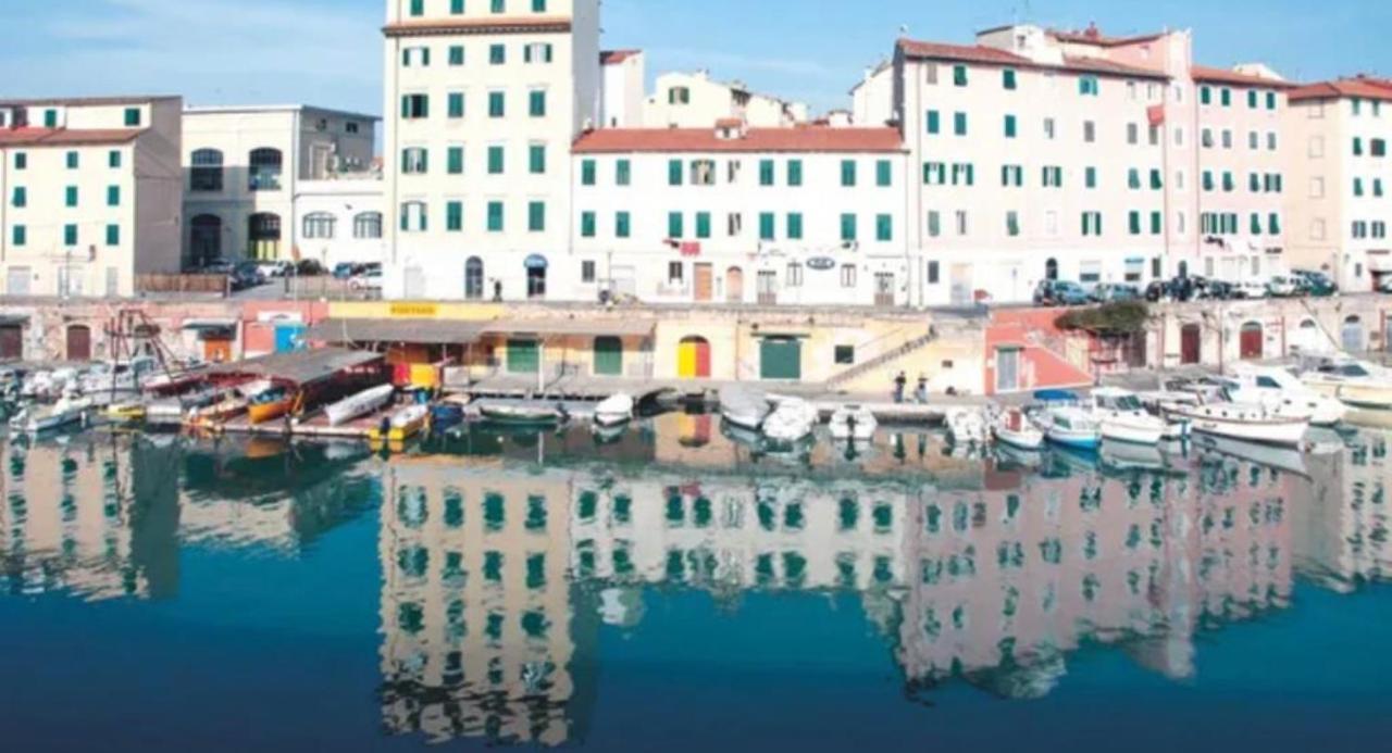 Bright And Large Apartment Via Montegrappa Livorno Exterior photo