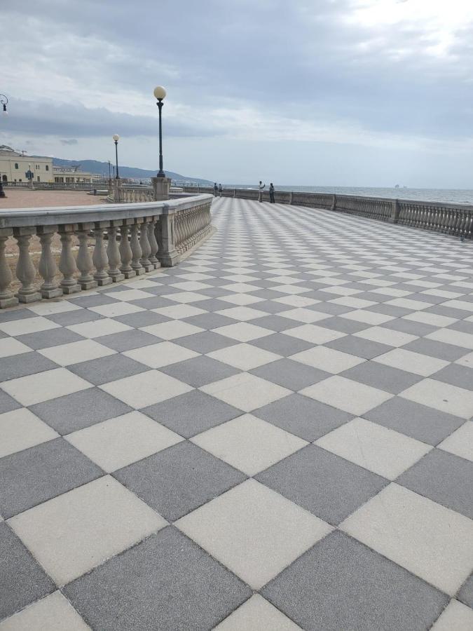 Bright And Large Apartment Via Montegrappa Livorno Exterior photo